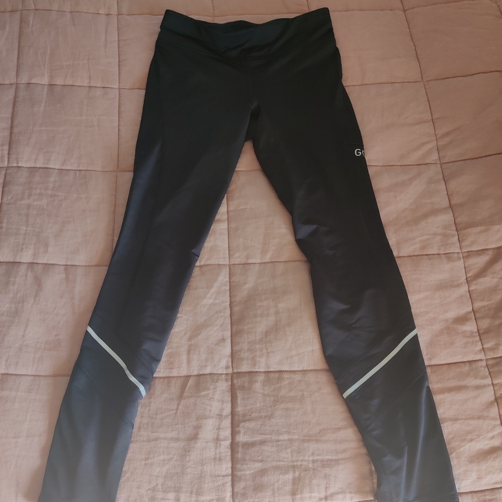 Black Athletic Leggings with Reflective Stripes For Cycling!
